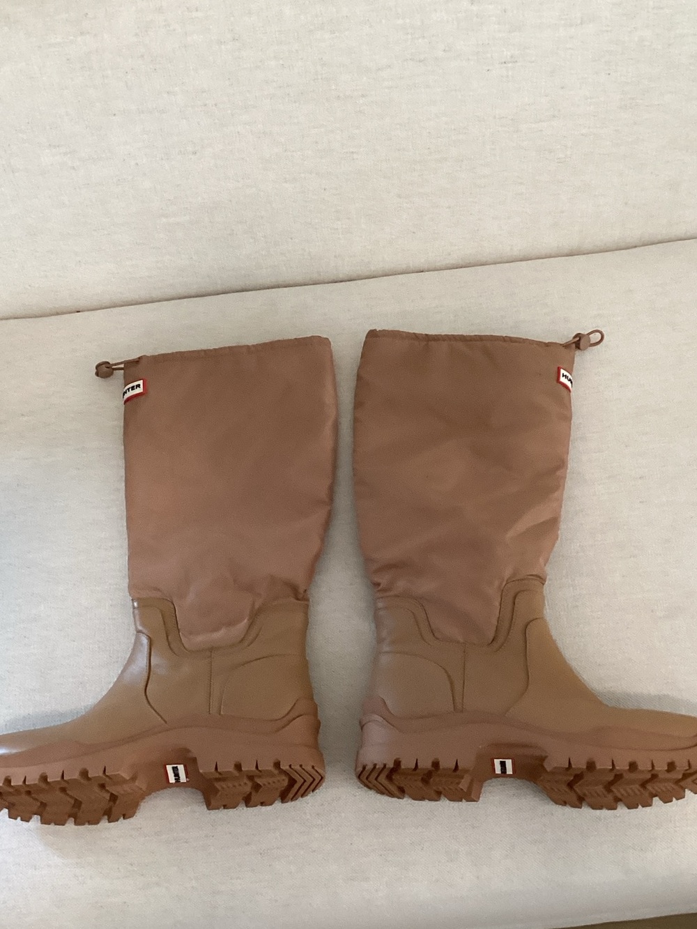 Hunter Wendy Rain Boot, Natural, Size 10, PREOWNED